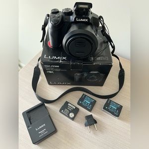 Panasonic LUMIX DMC-FZ300 Digital Camera